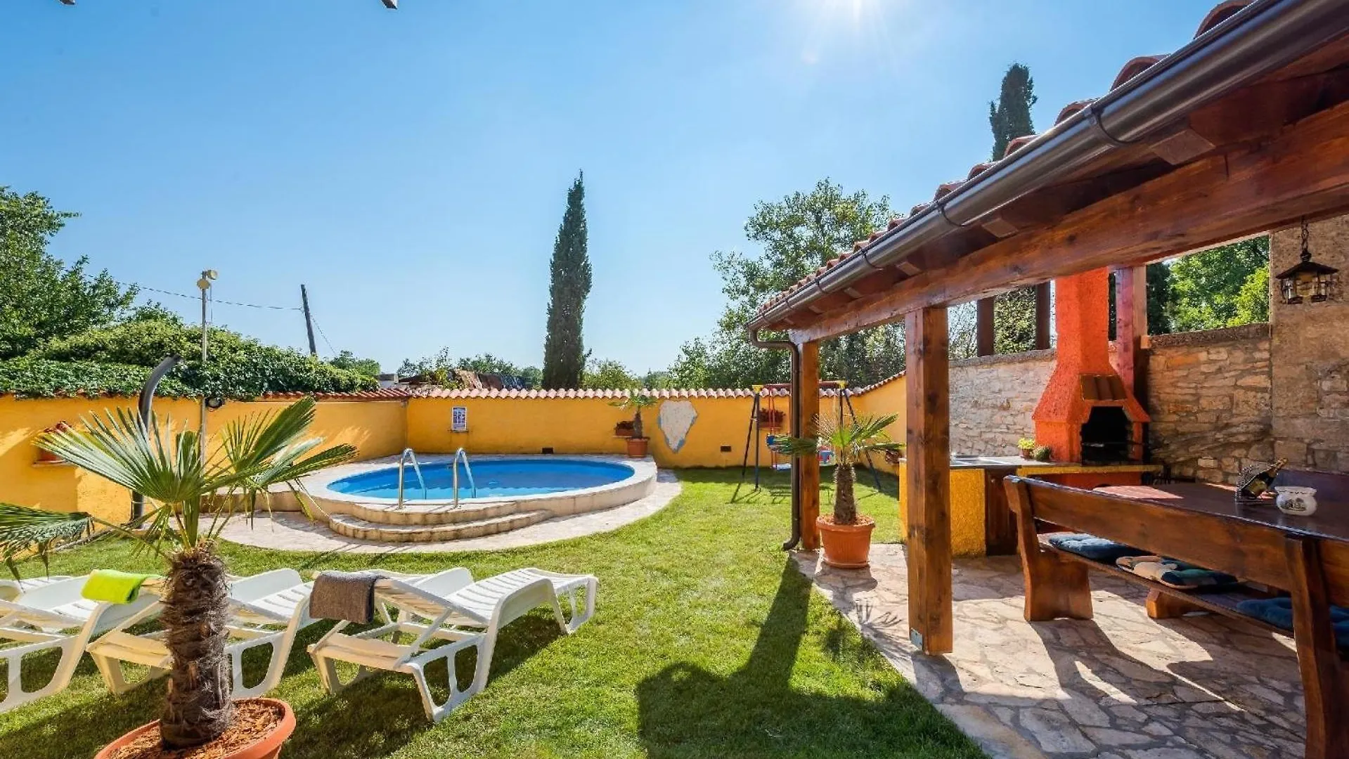 Ferienhaus Mit Privatpool Fuer 5 Personen Ca 60 Qm In Mali Vareski, Istrien Suedkueste Von Istrien Kroatien